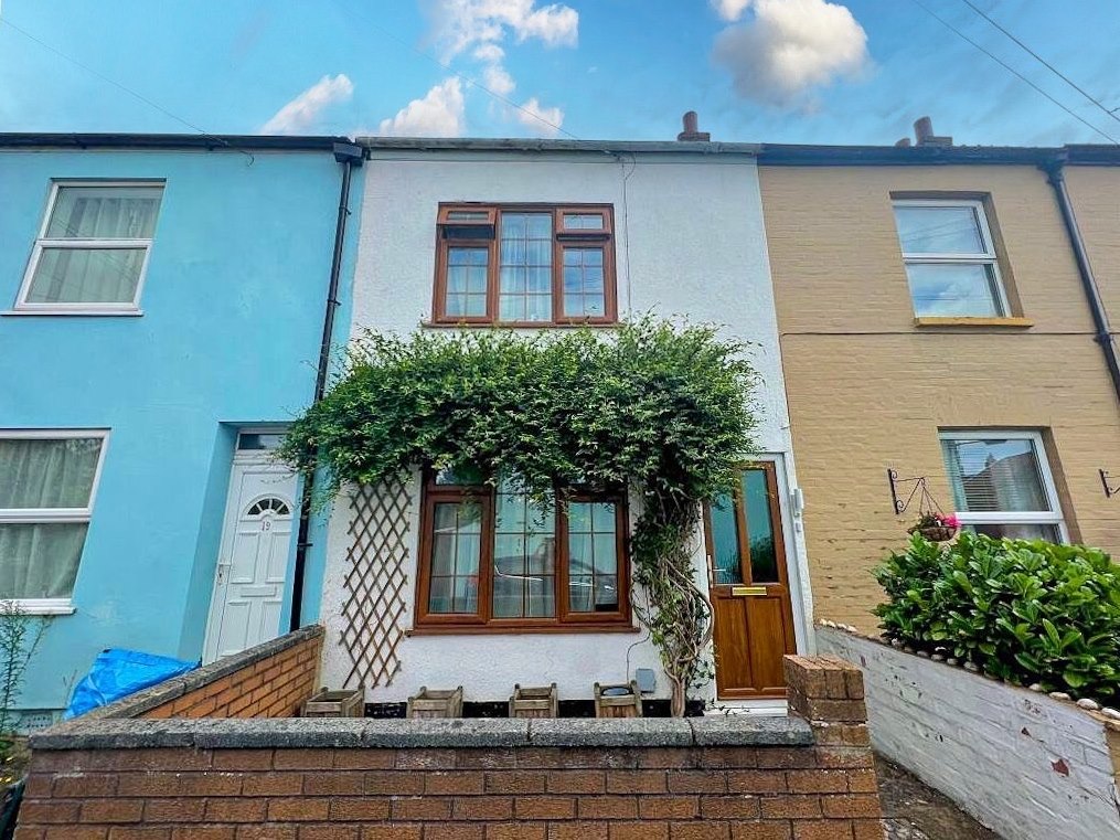 2 bedroom Cottage Let