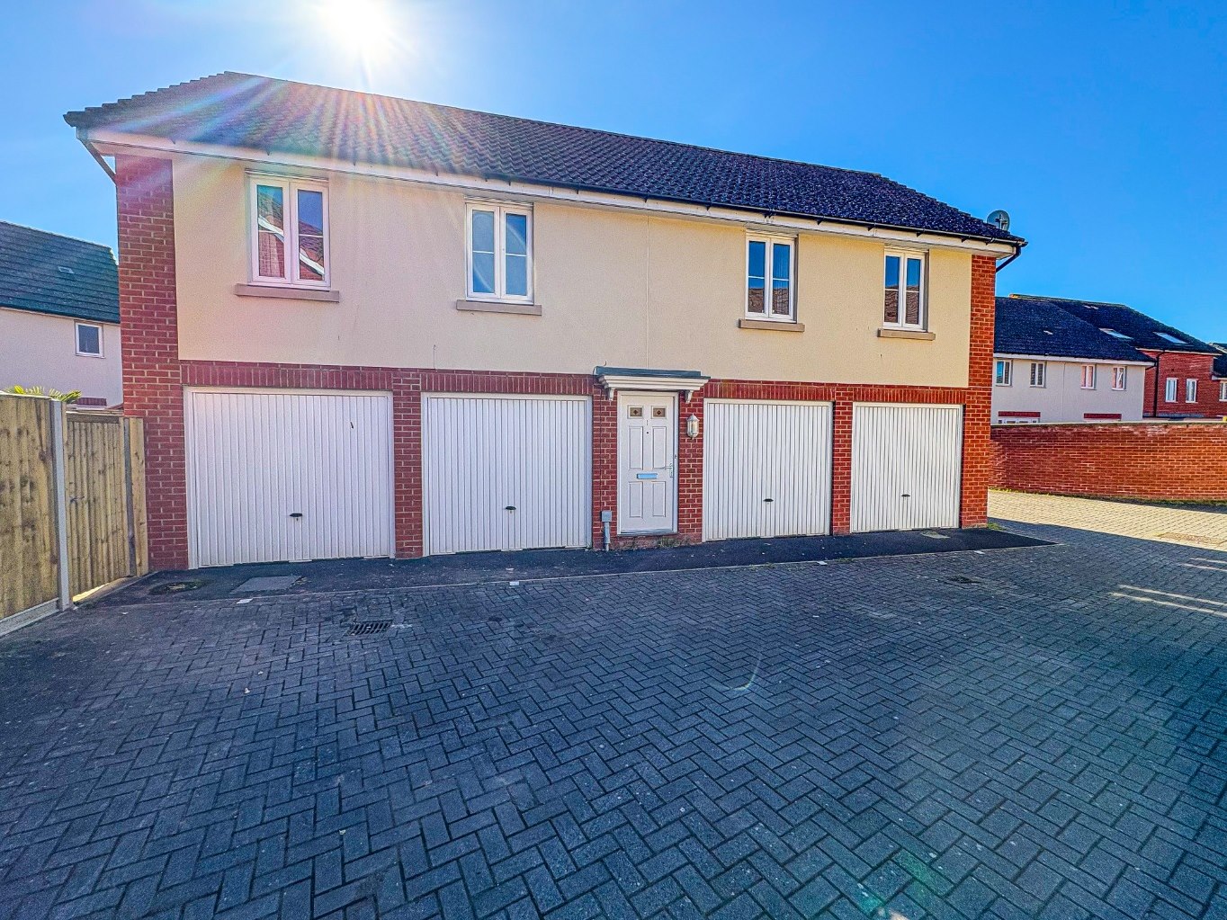 2 bedroom Detached house Let