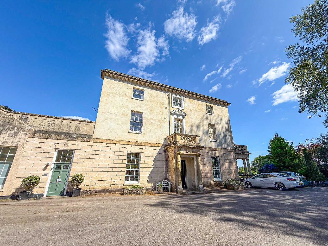 2 bedroom Flat Under Offer