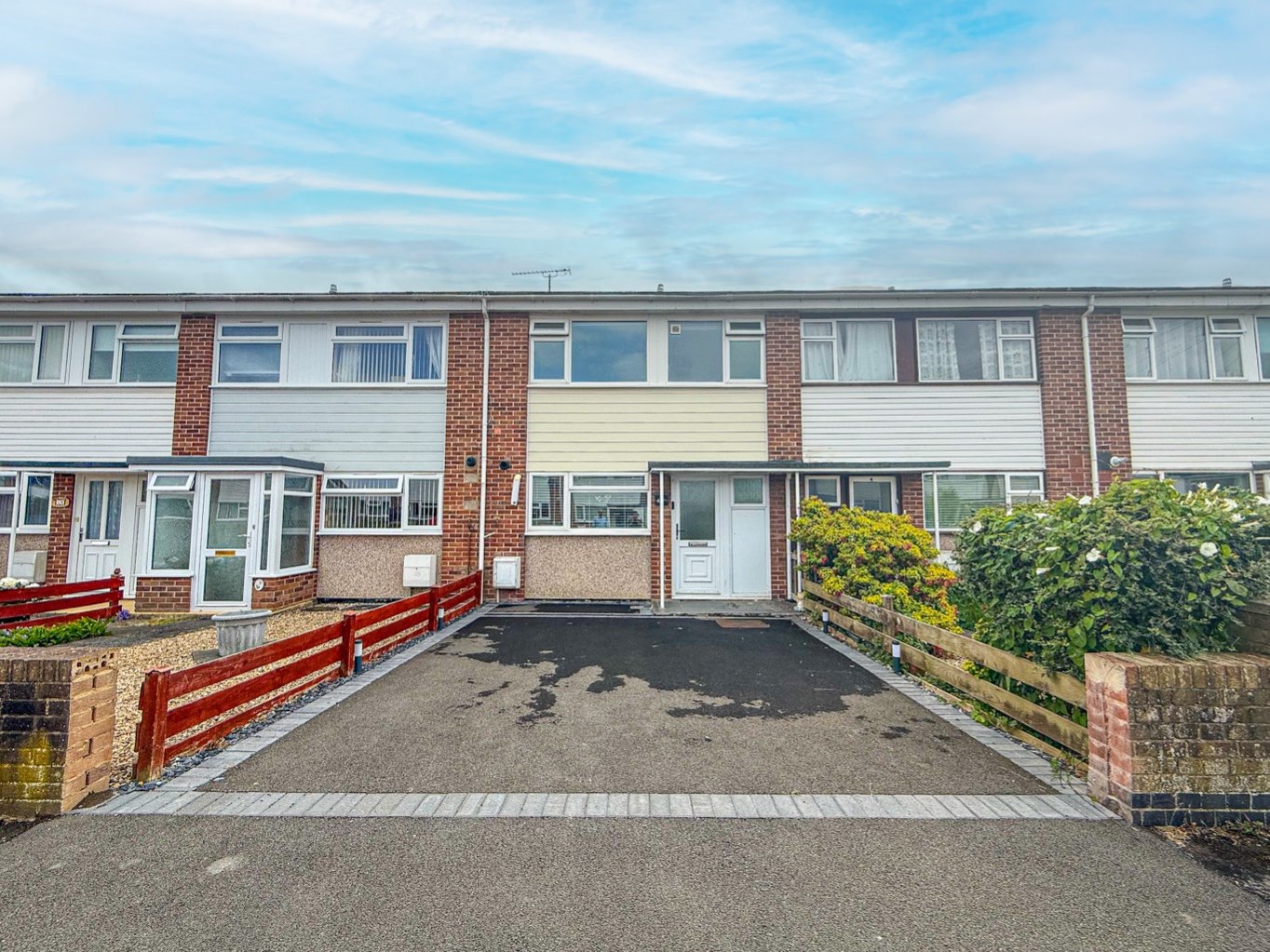 3 bedroom Terraced House Under Offer