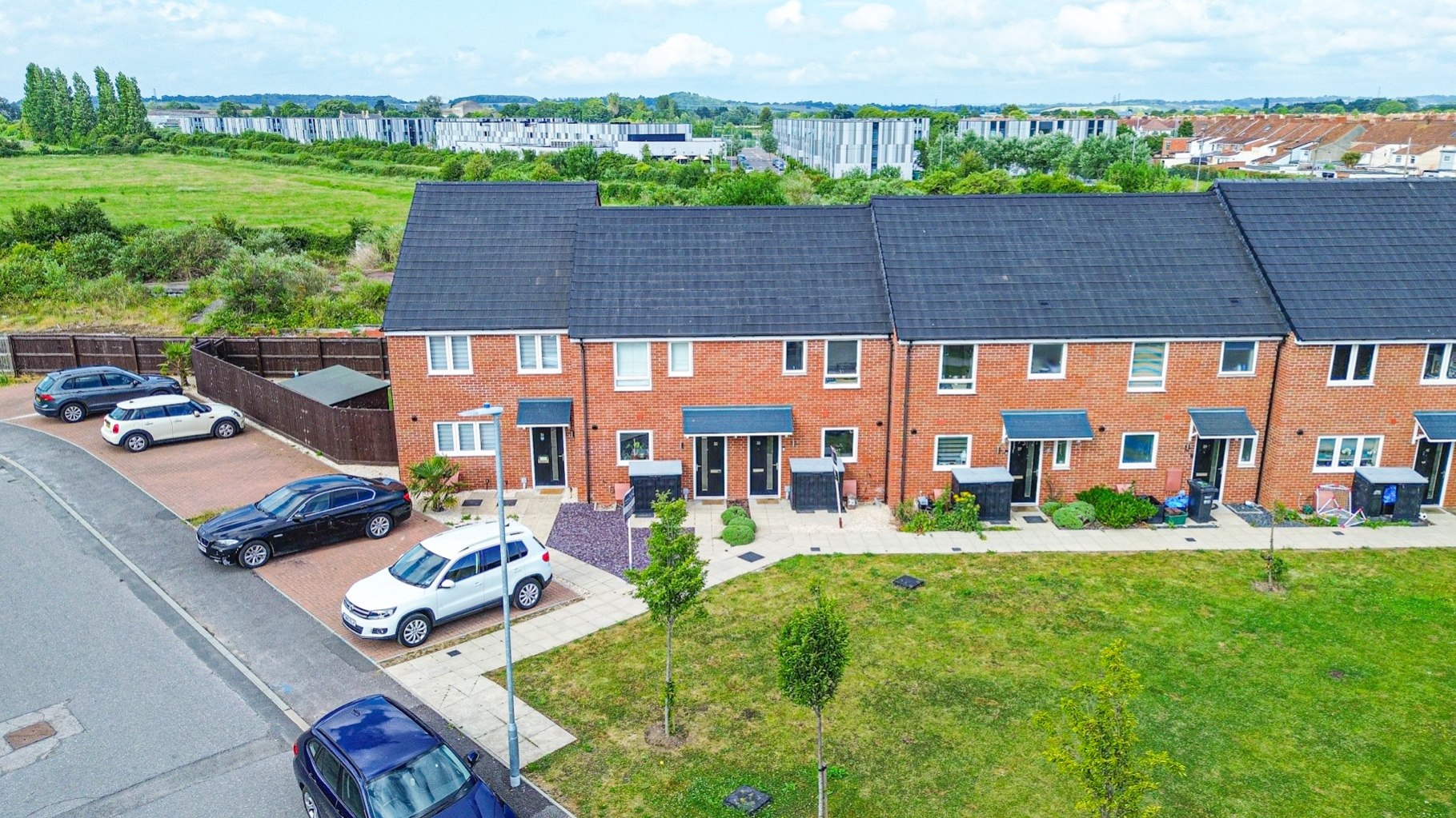 2 bedroom House (unspecified) Under Offer