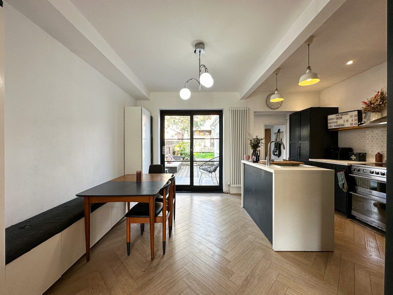 3 bedroom House (unspecified) Under Offer