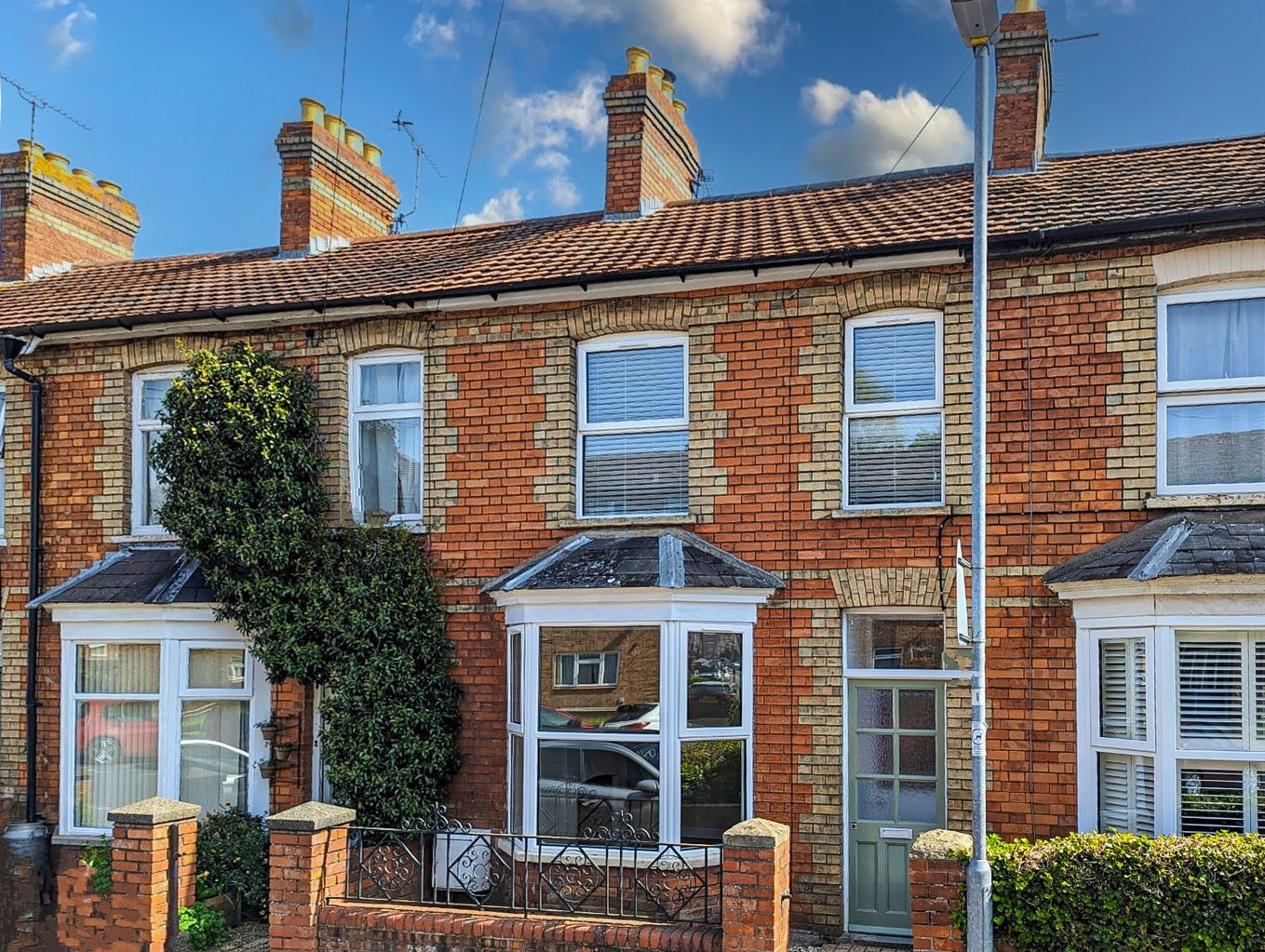 2 bedroom House (unspecified) Let