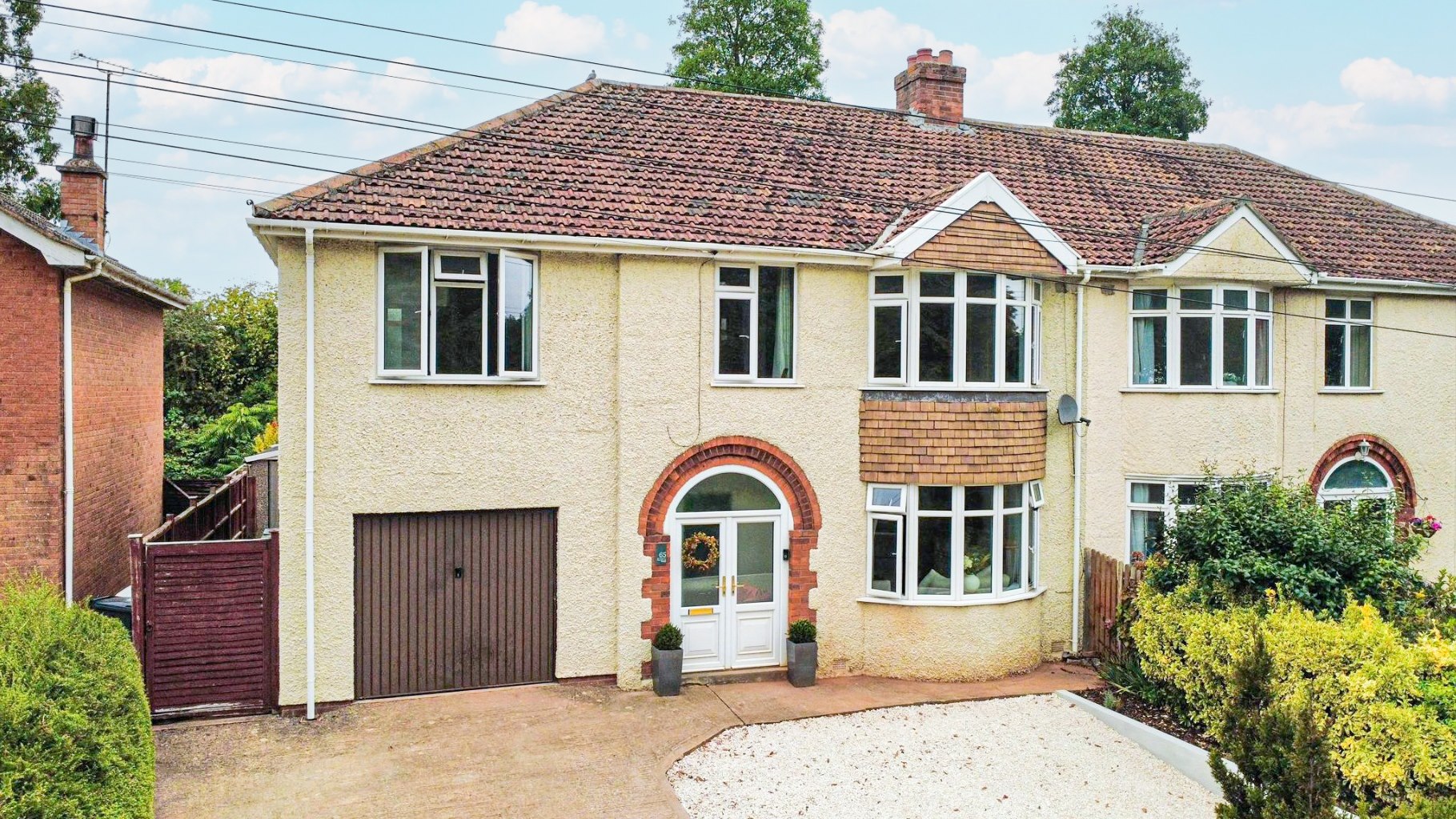 4 bedroom House (unspecified) Under Offer