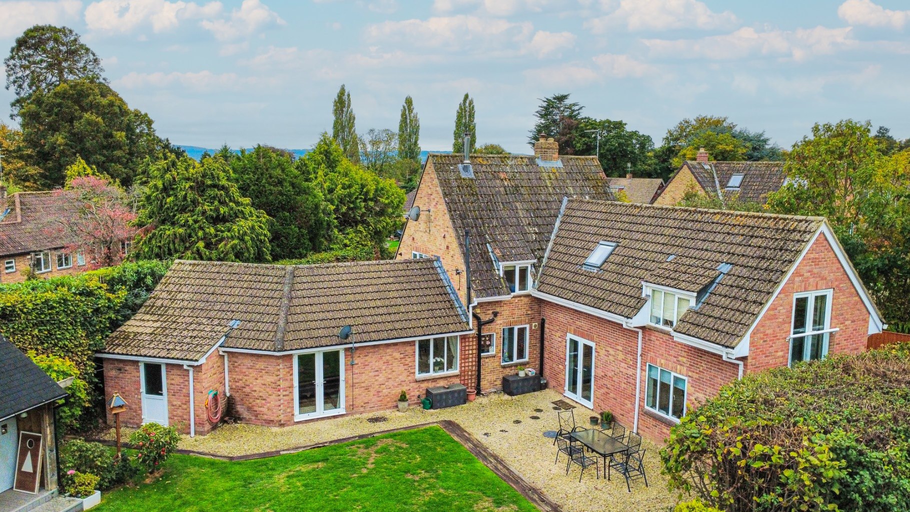 4 bedroom Detached house Under Offer