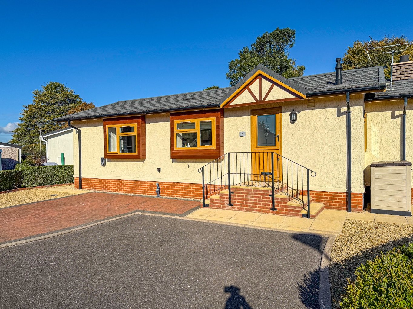2 bedroom Cottage Under Offer