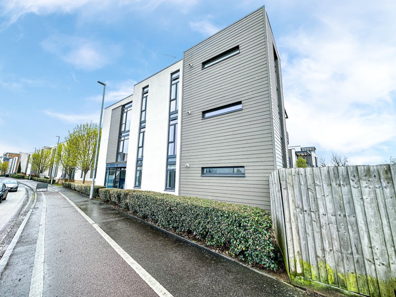 2 bedroom Apartment Under Offer