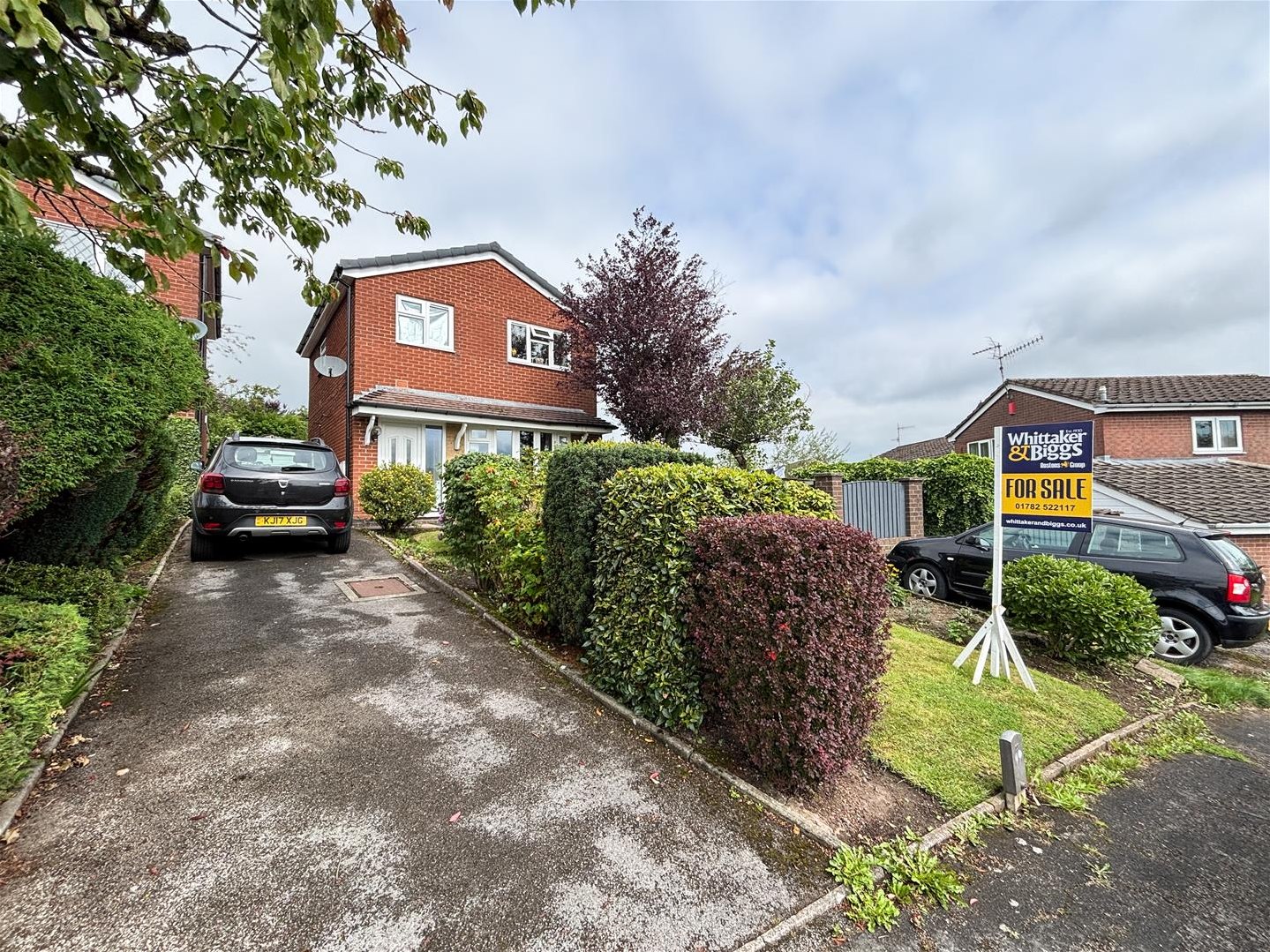 3 bedroom Link detached house For Sale