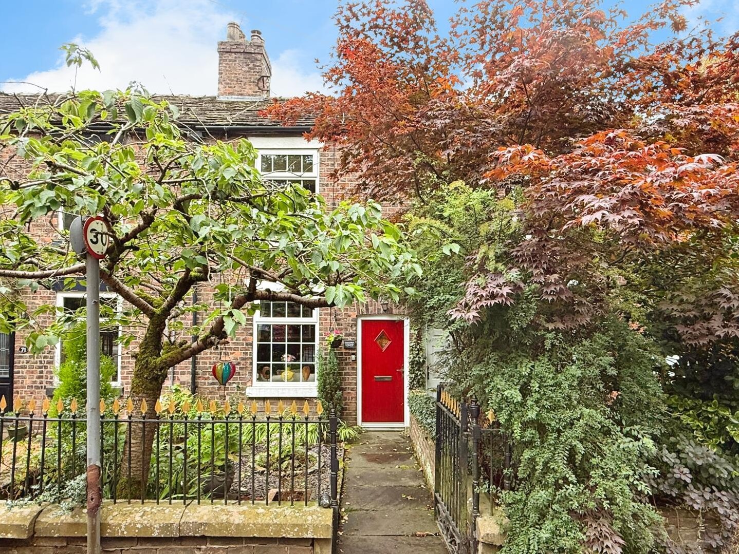 2 bedroom Terraced House Under Offer