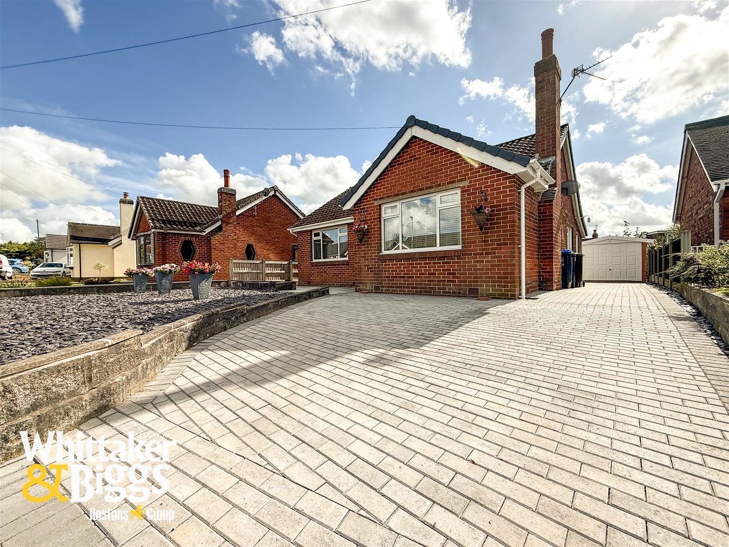 2 bedroom Detached bungalow Under Offer