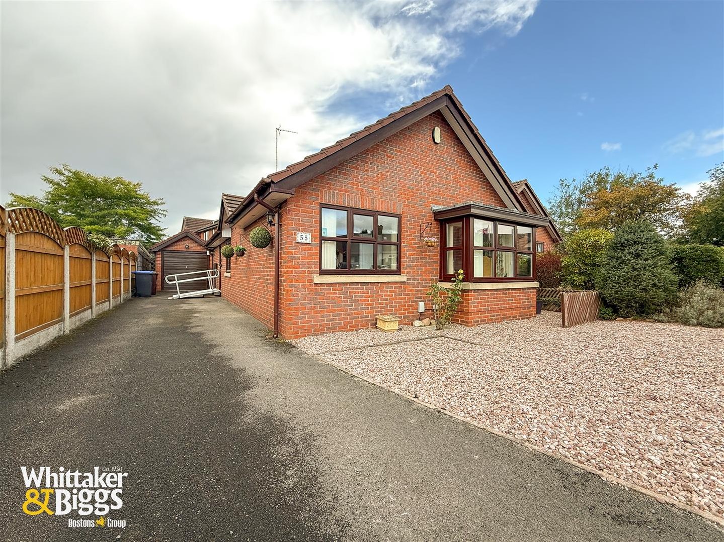 2 bedroom Detached bungalow Under Offer