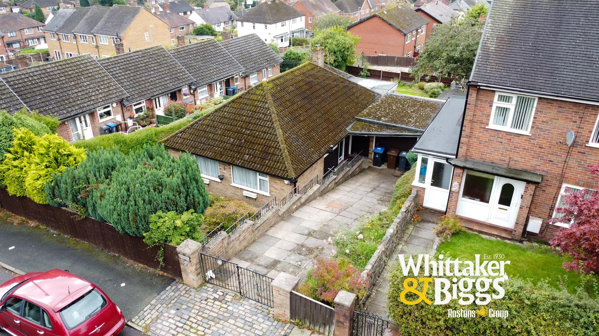 3 bedroom Detached bungalow For Sale