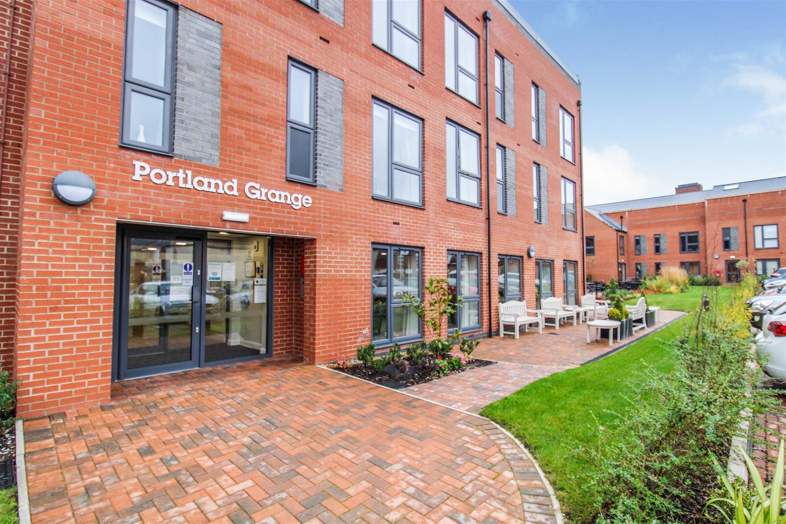 1 bedroom Block of Apartments Under Offer