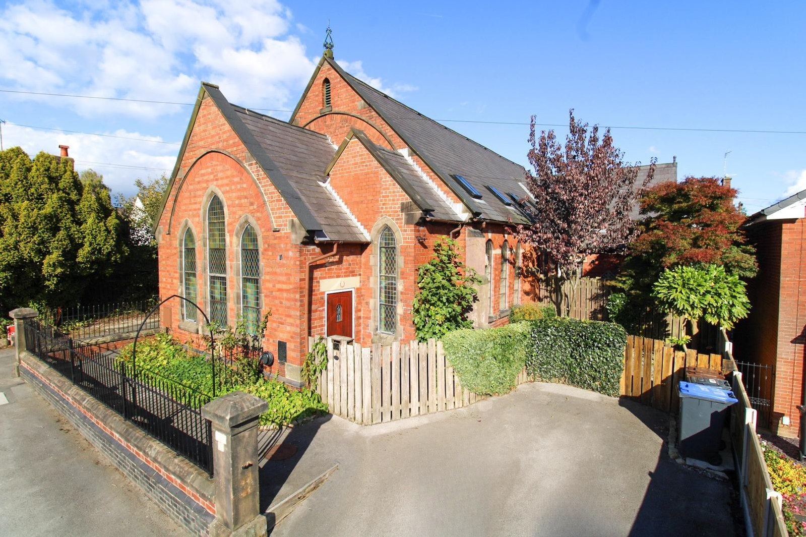 4 bedroom House (unspecified) Under Offer