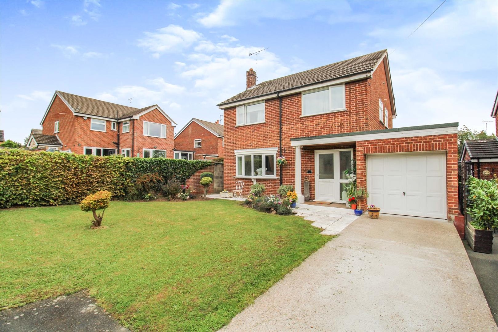 4 bedroom Link detached house For Sale