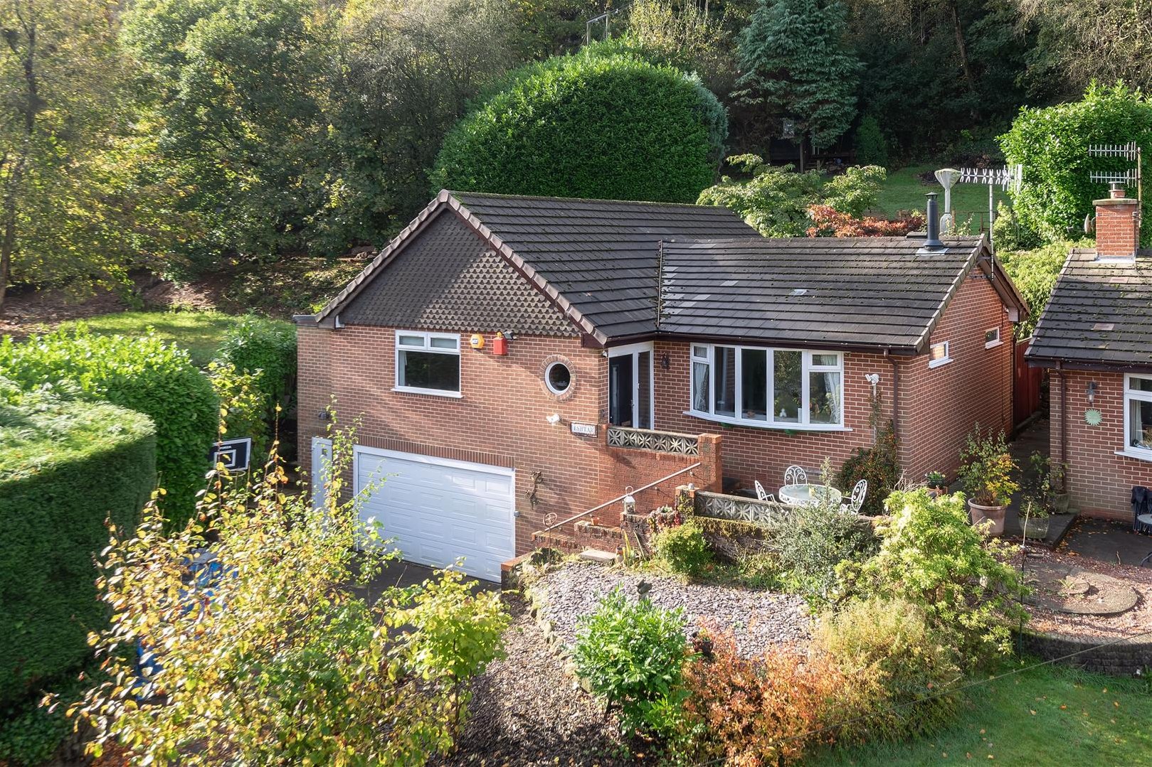2 bedroom Link detached house For Sale