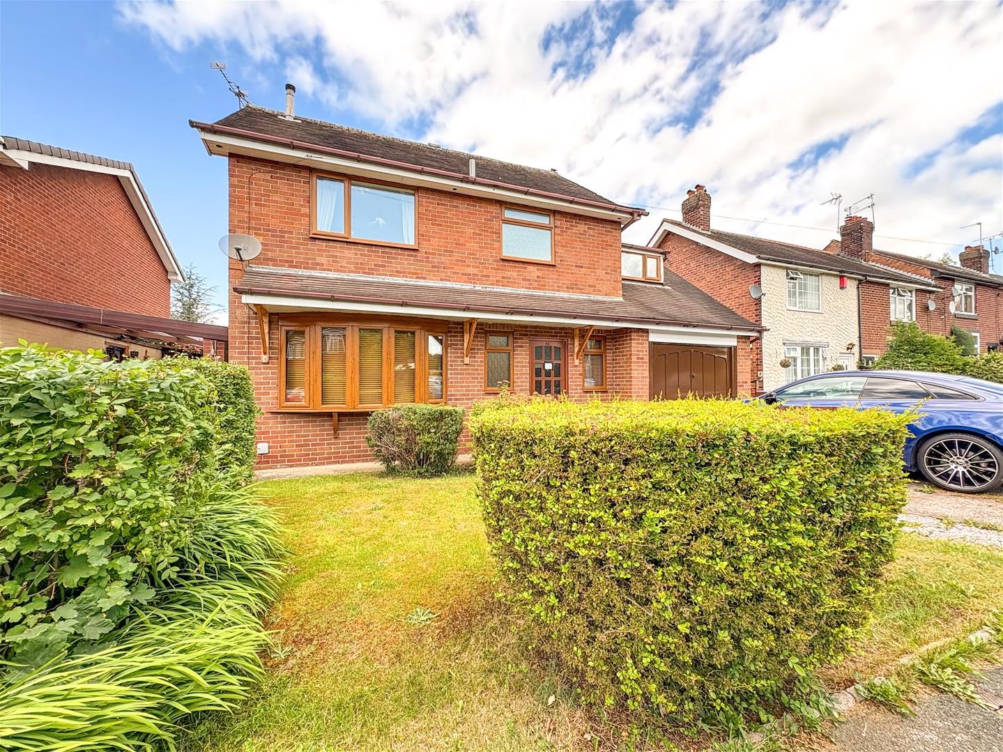4 bedroom Link detached house Under Offer