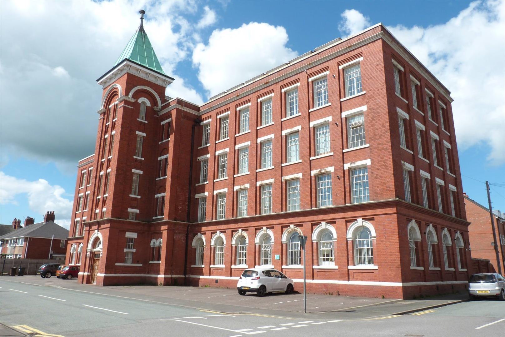 2 bedroom Flat share Under Offer