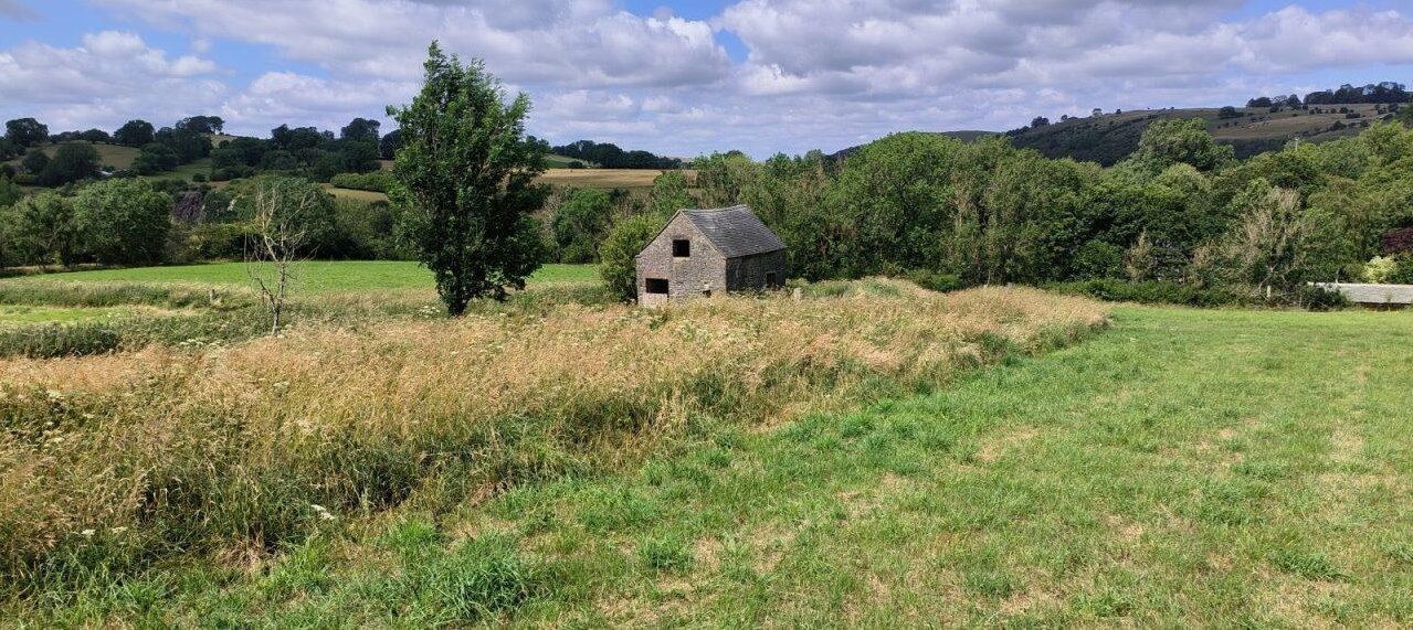  House (unspecified) Under Offer