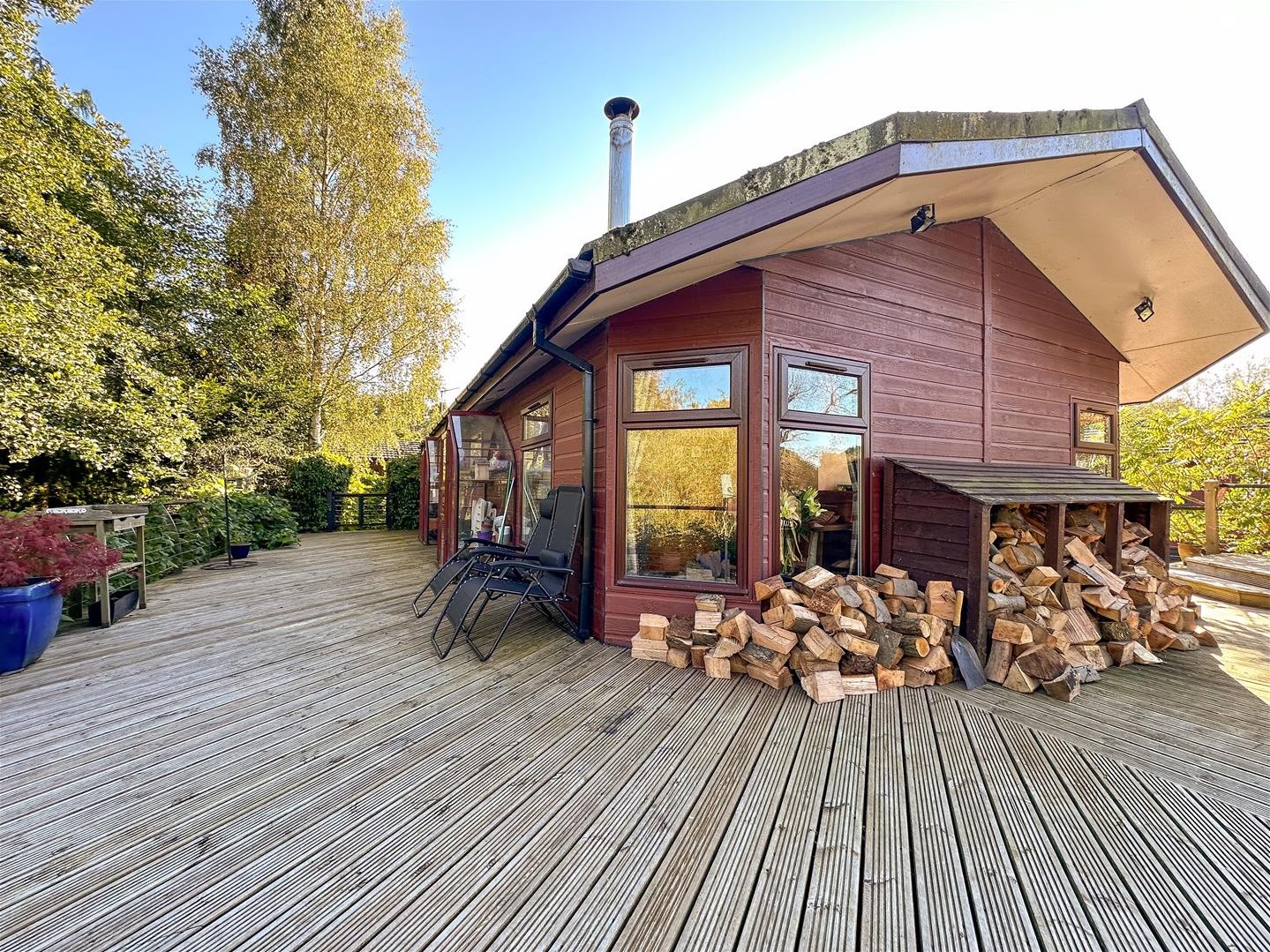 2 bedroom Lodge For Sale