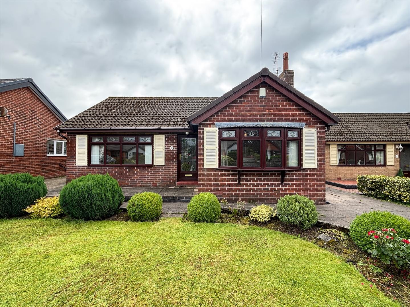 2 bedroom Detached bungalow Under Offer
