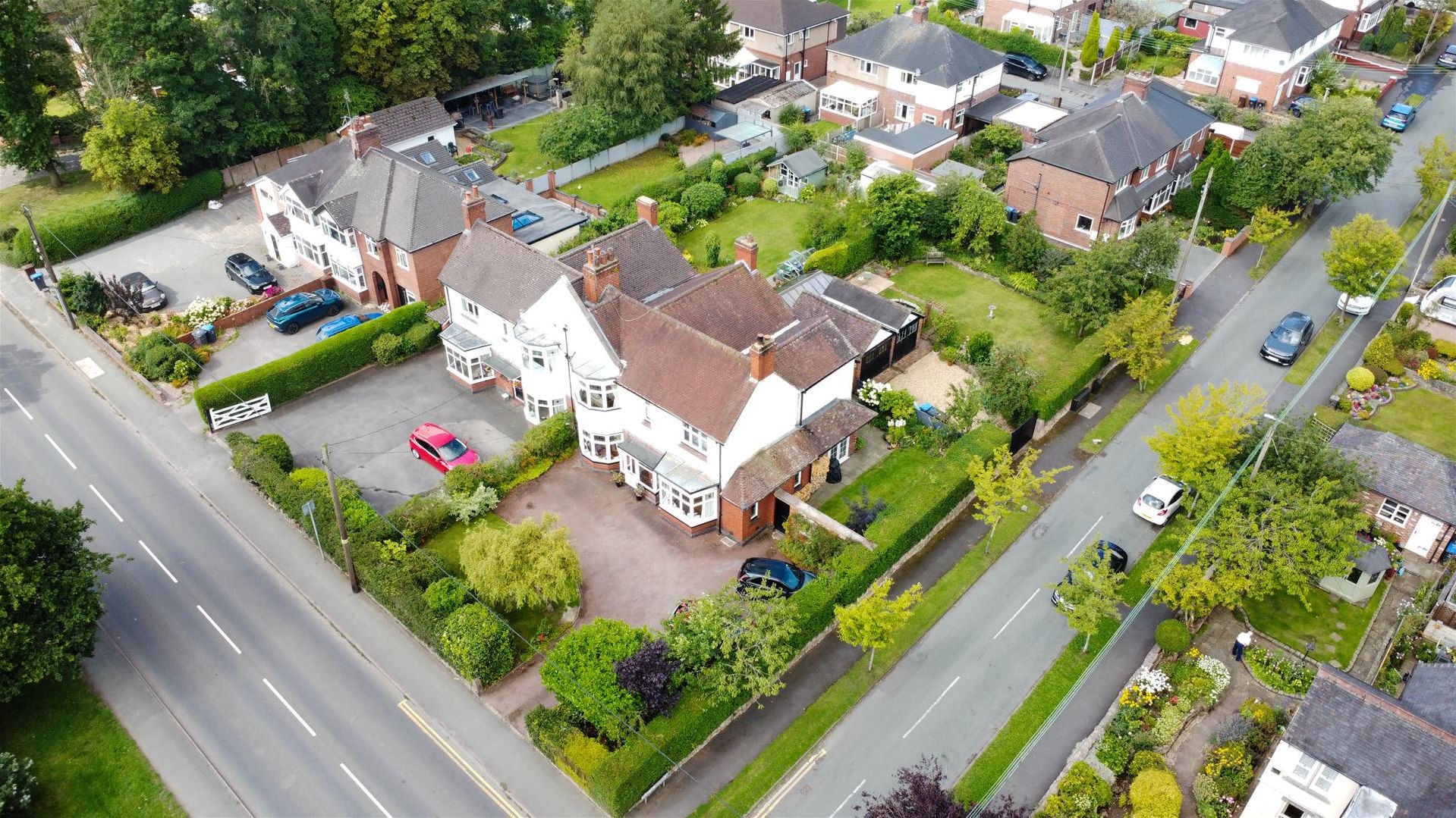 4 bedroom Semi-detached house For Sale