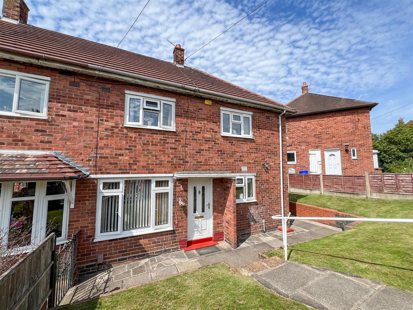 2 bedroom Semi-detached house For Sale