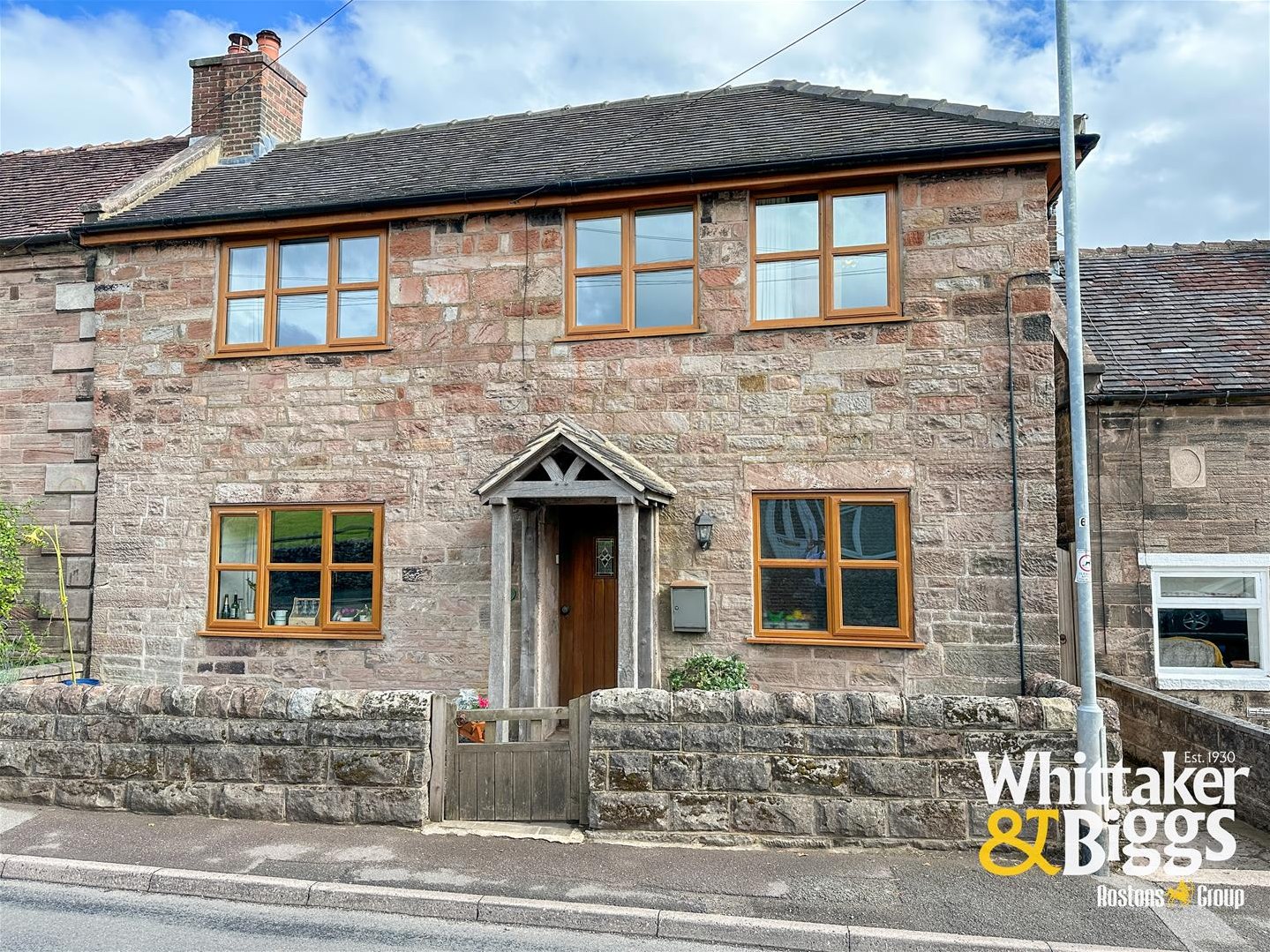 4 bedroom End of terrace house Under Offer