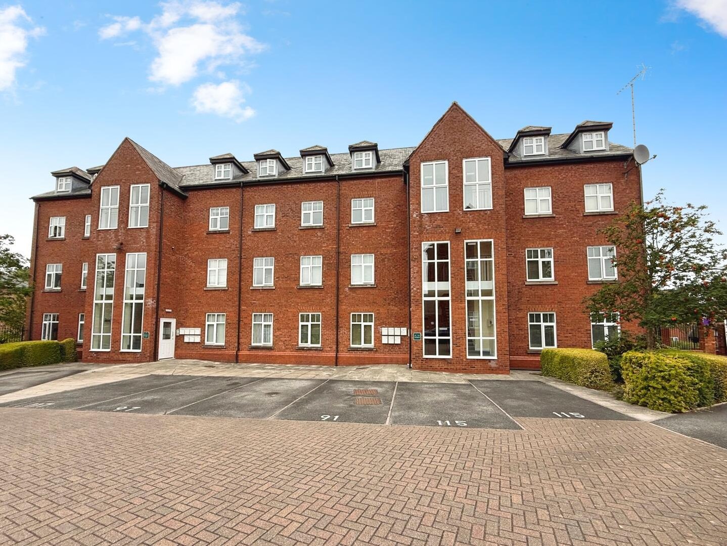 1 bedroom Flat share Under Offer