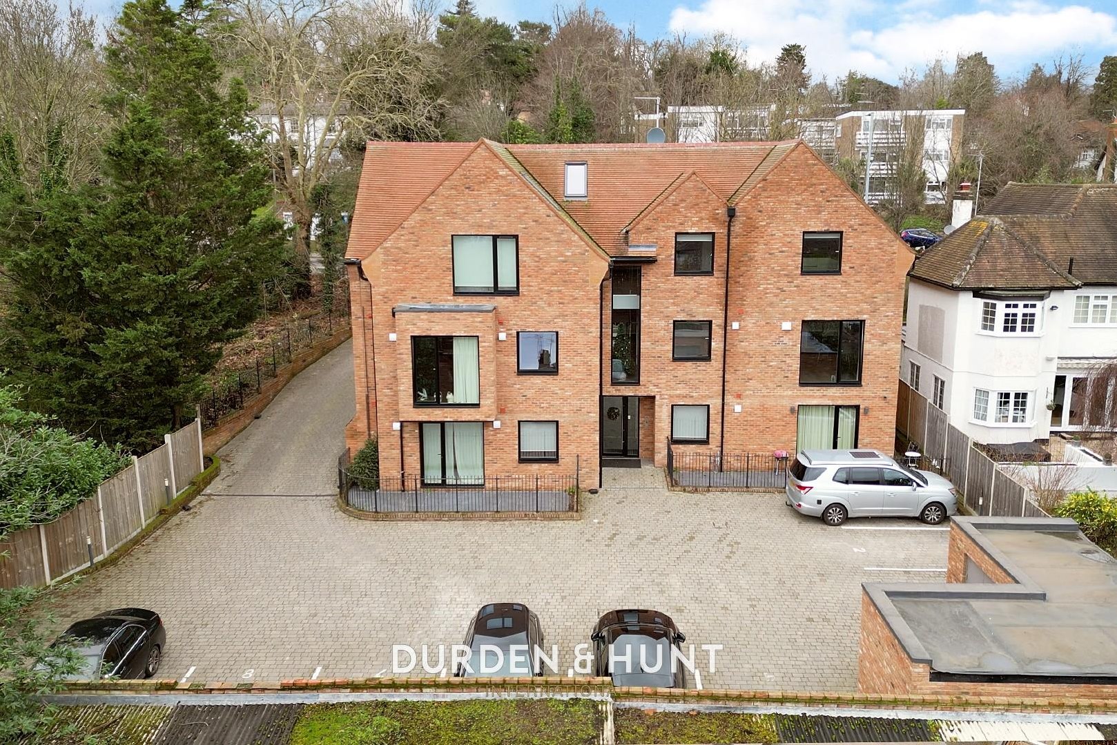 3 bedroom Terraced House To Let