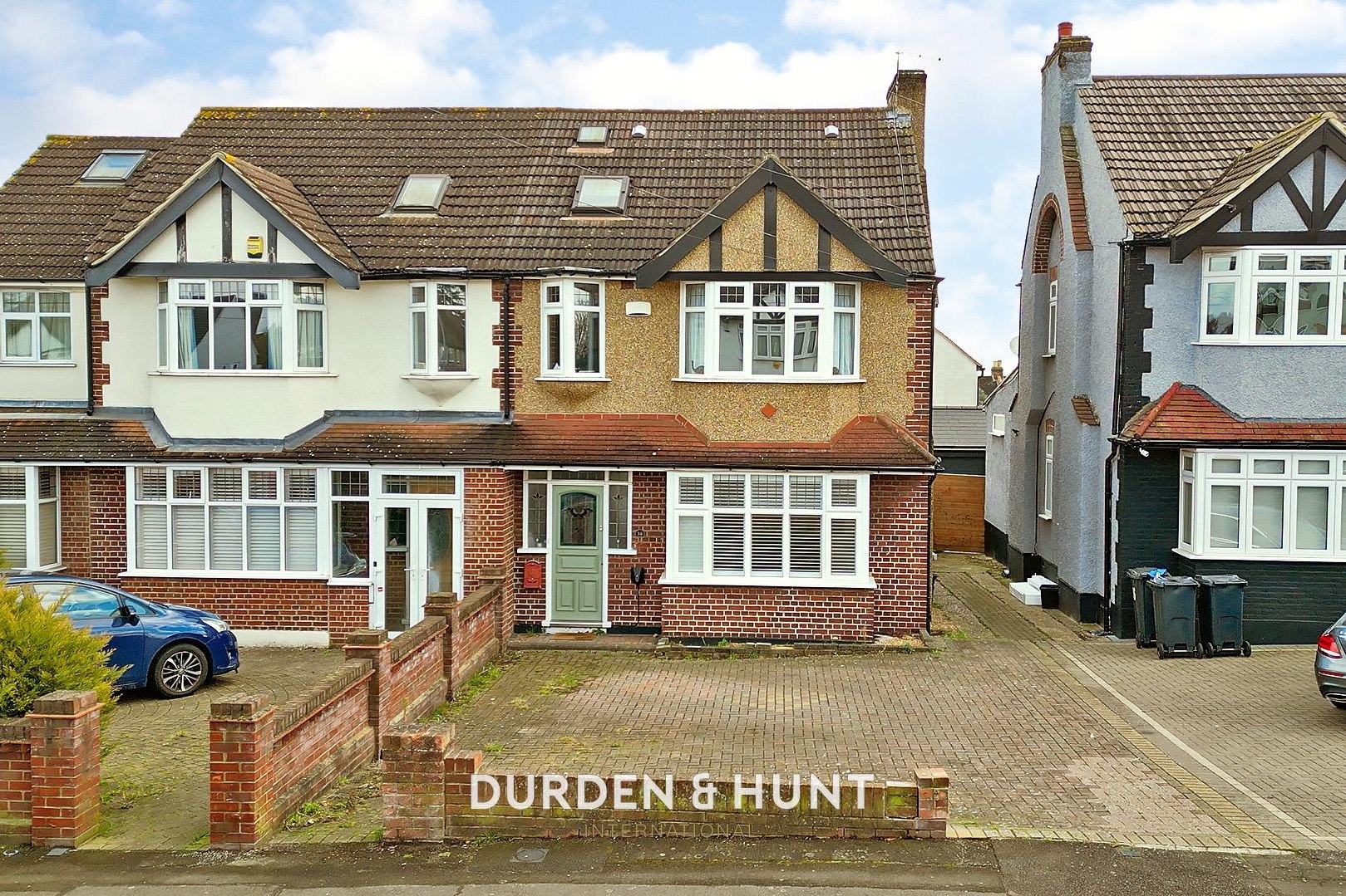 4 bedroom Semi-detached house Sold