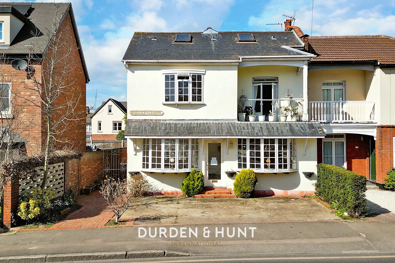 3 bedroom House (unspecified) Under Offer