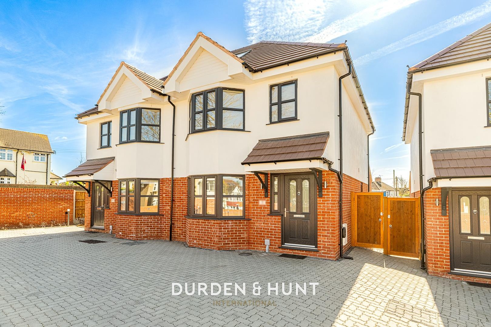 4 bedroom House (unspecified) For Sale