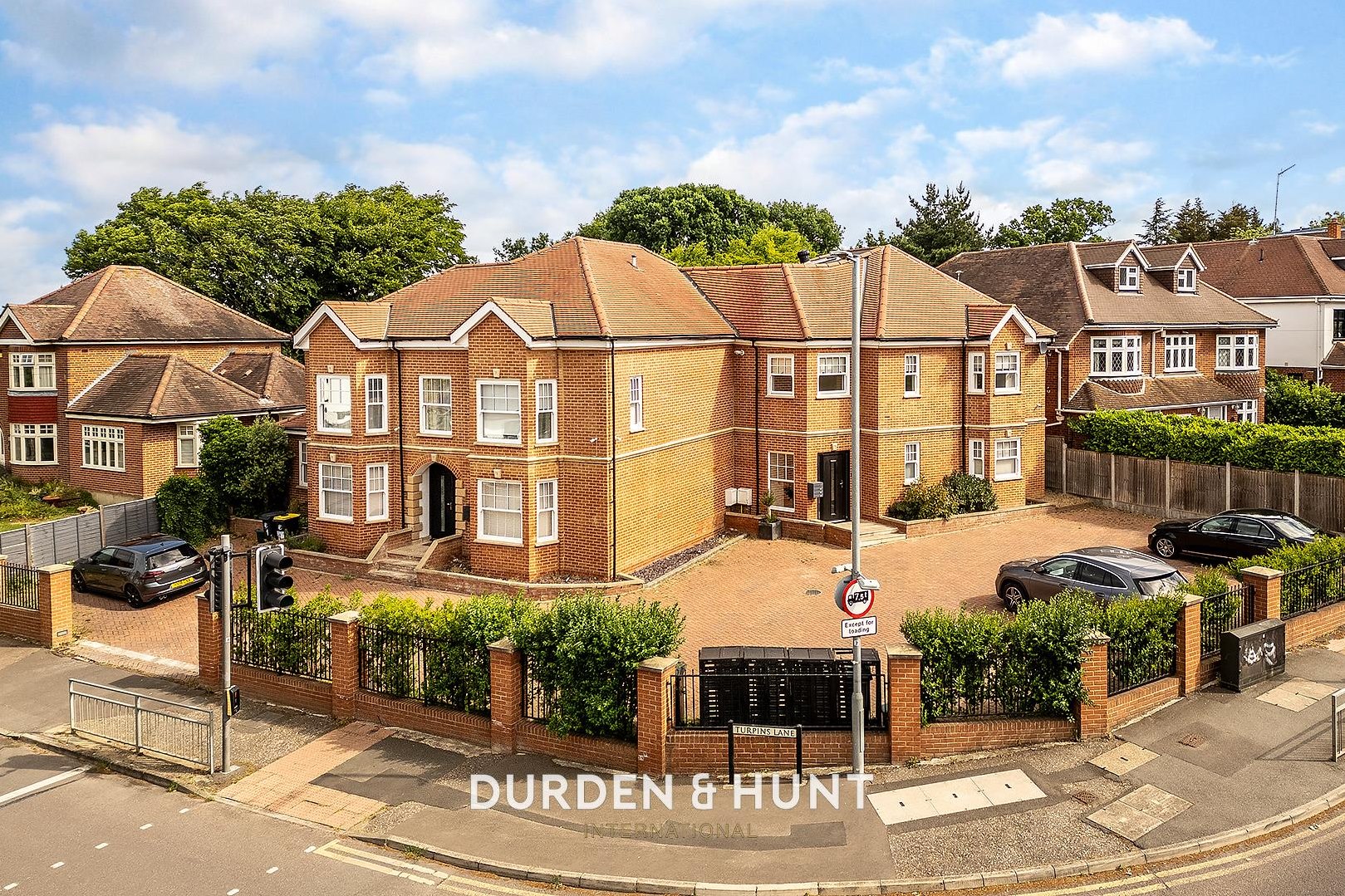 2 bedroom Apartment Under Offer