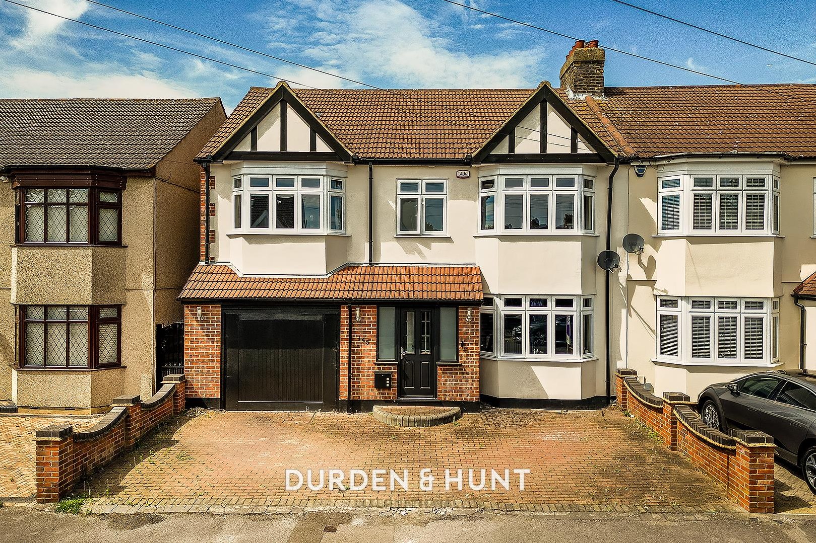 4 bedroom Semi-detached house Sold