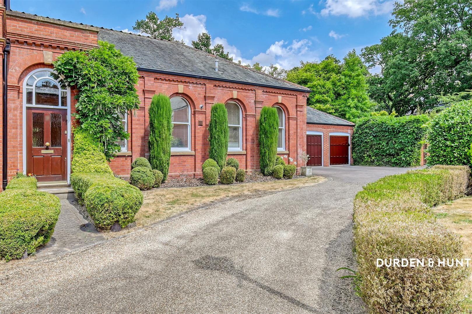2 bedroom Mews house Under Offer