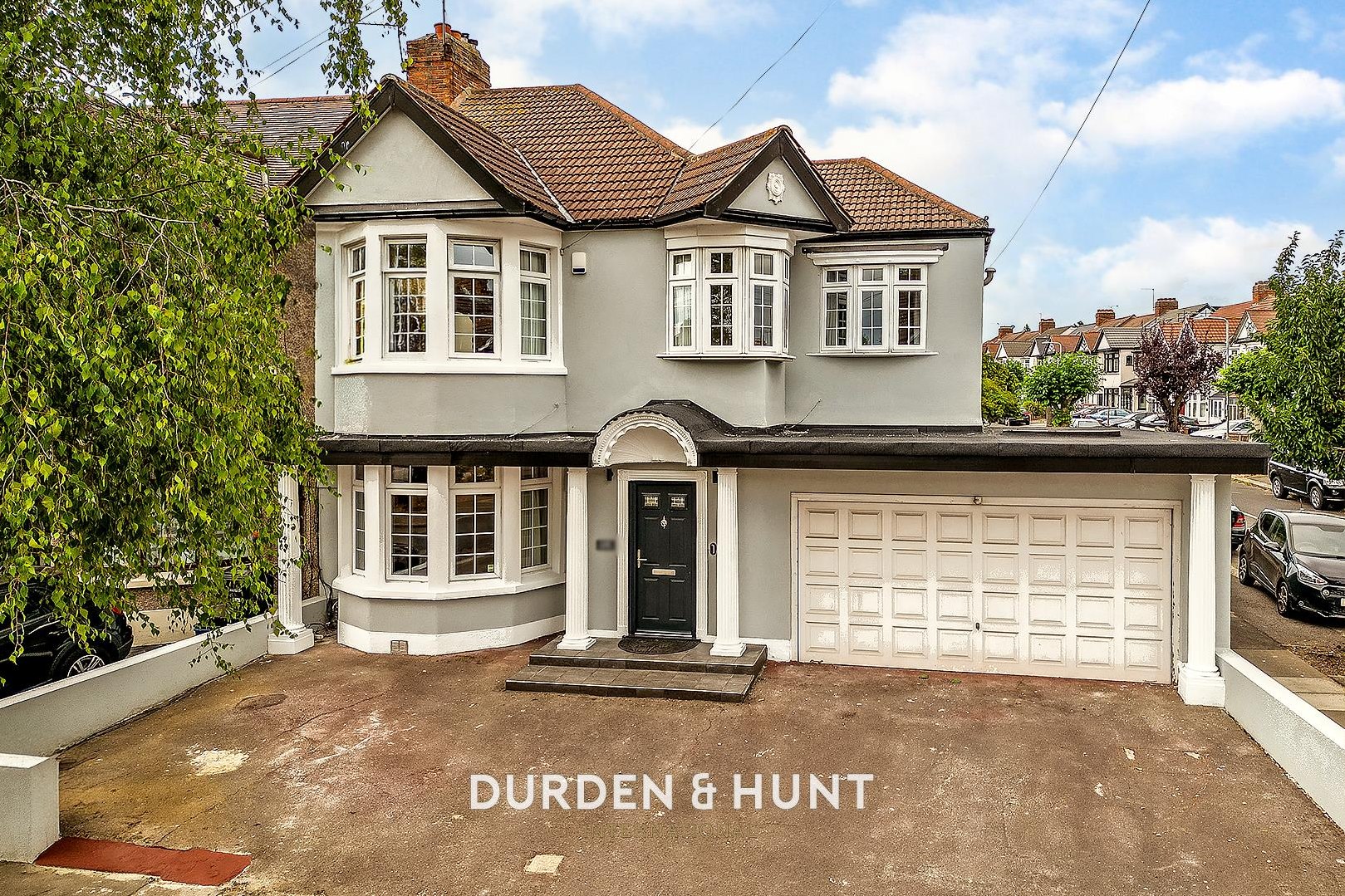 5 bedroom Semi-detached house Sold