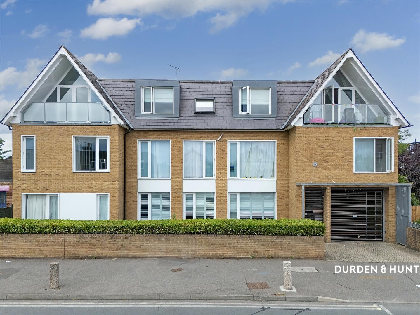 1 bedroom Penthouse For Sale