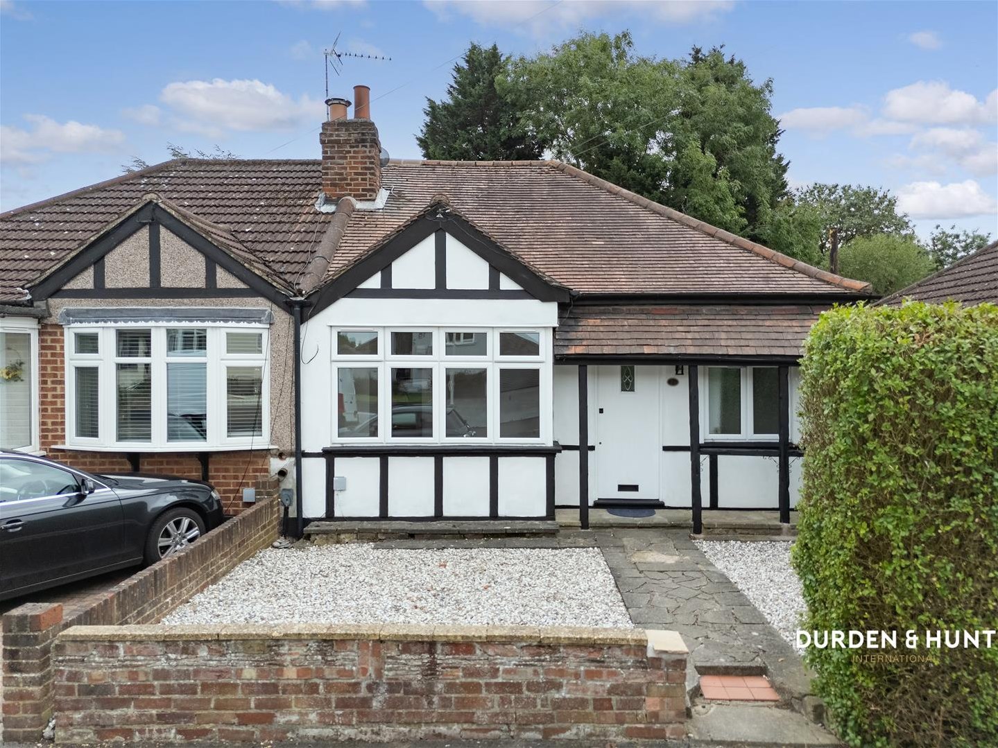 2 bedroom Semi-detached house For Sale