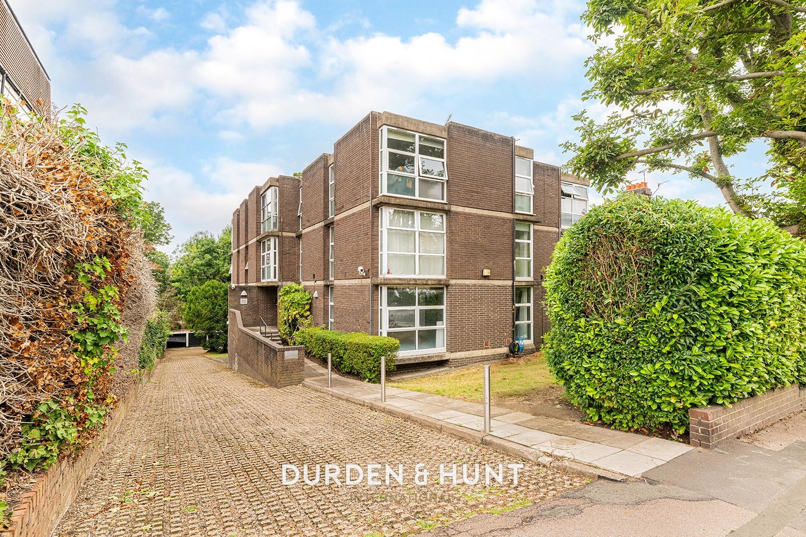 1 bedroom Studio flat For Sale