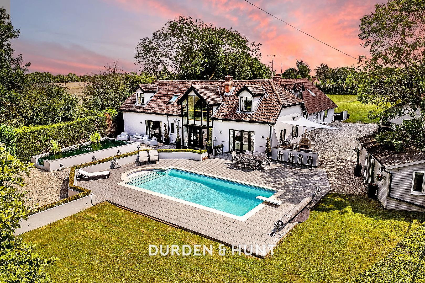 5 bedroom Detached house For Sale
