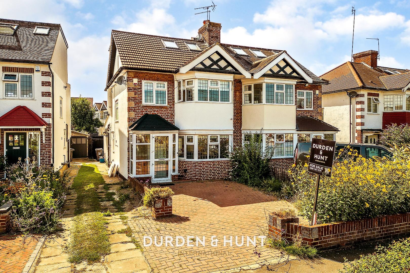 4 bedroom Semi-detached house Sold