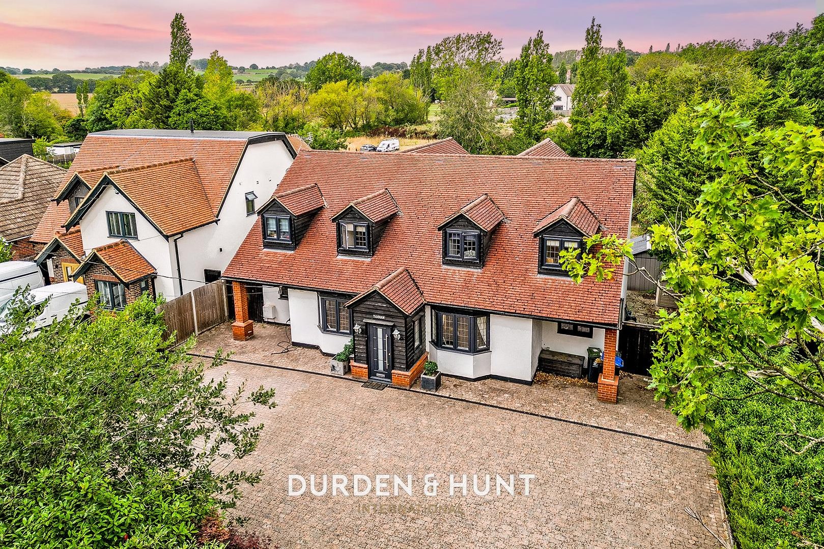 5 bedroom Detached house Sold