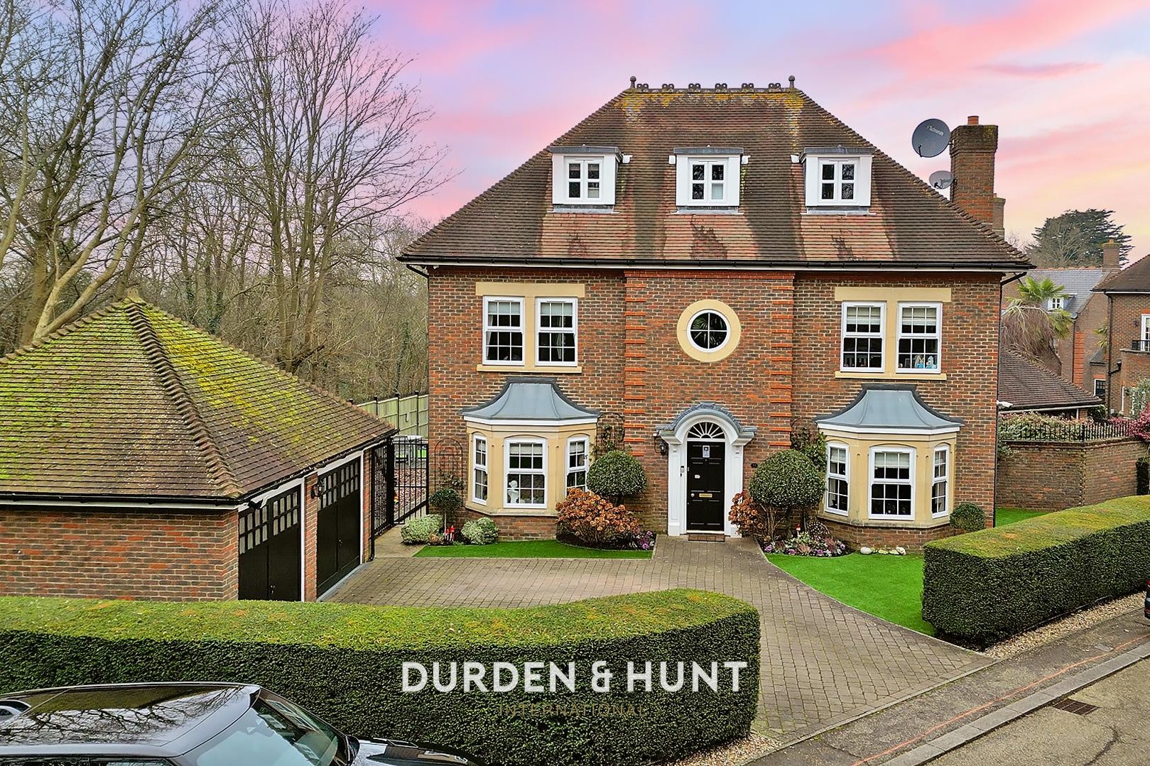5 bedroom Detached house For Sale