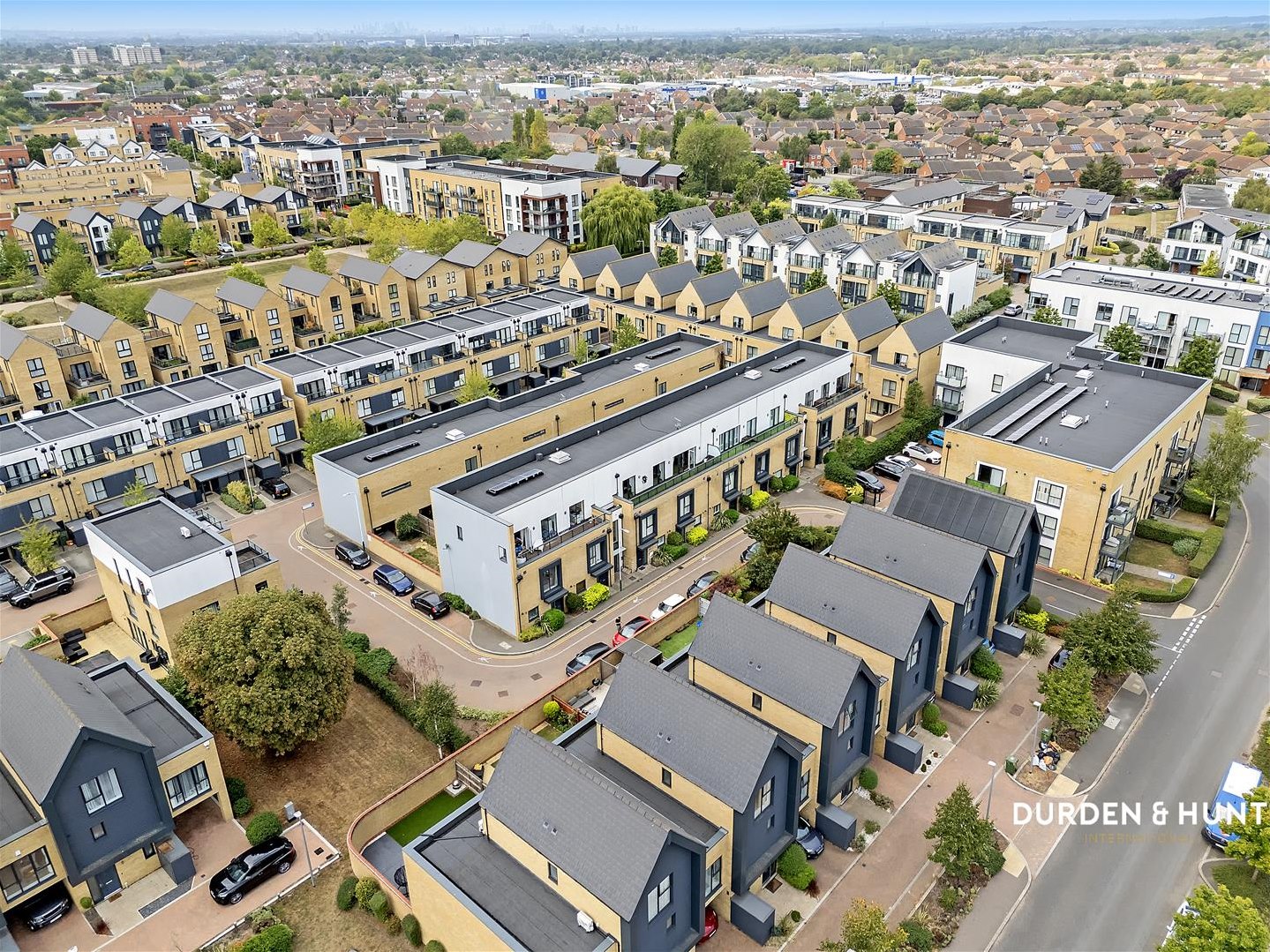 2 bedroom Apartment Under Offer