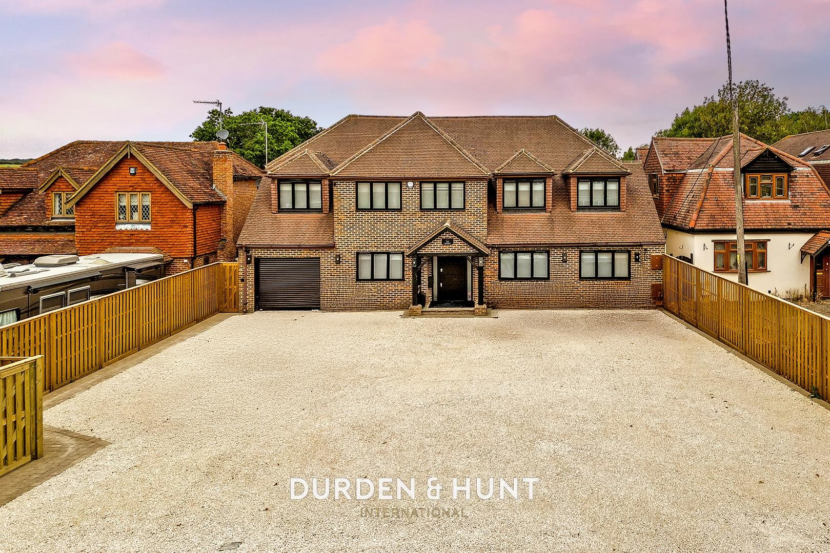 8 bedroom Studio flat For Sale