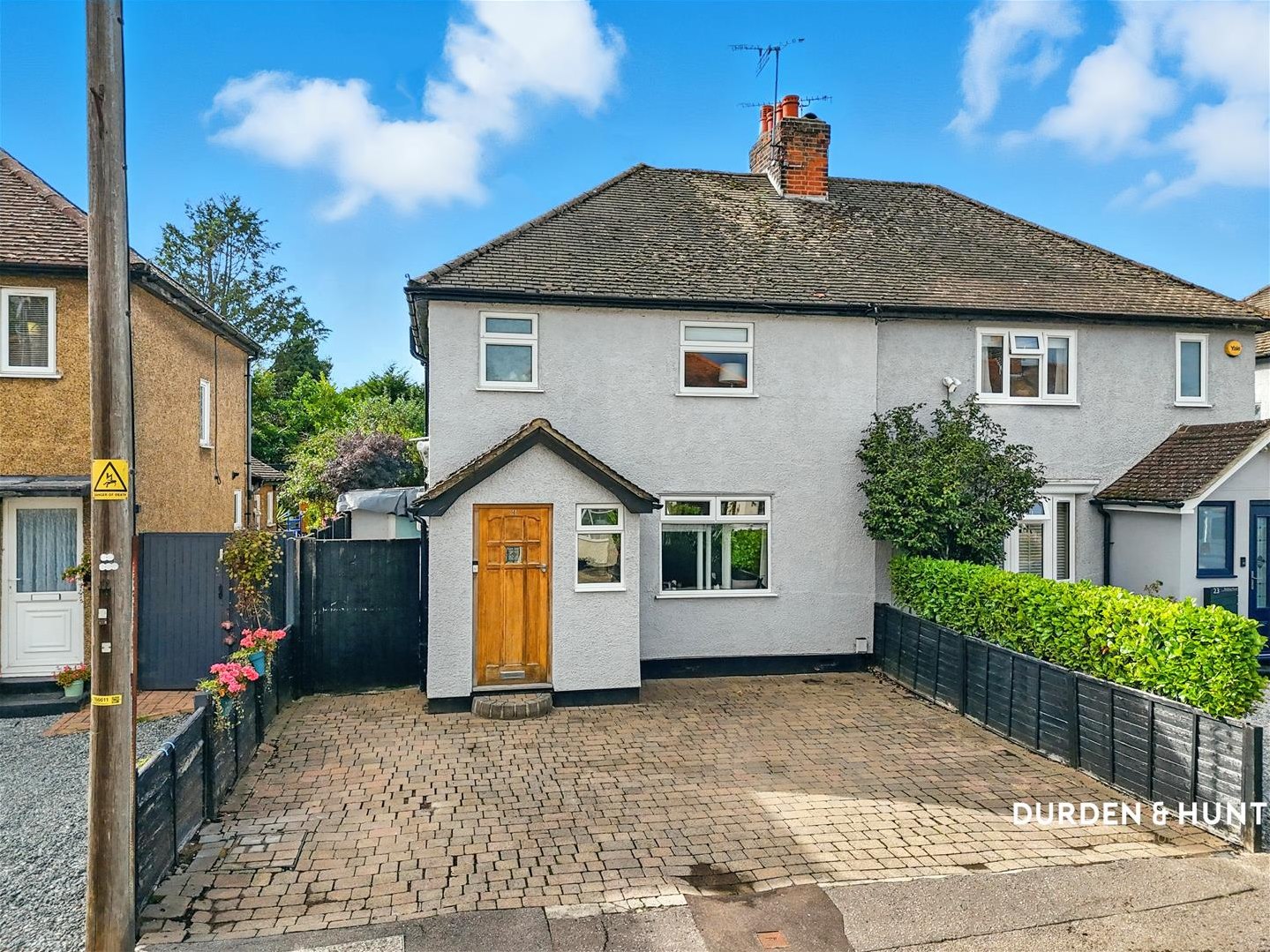 3 bedroom Semi-detached house For Sale