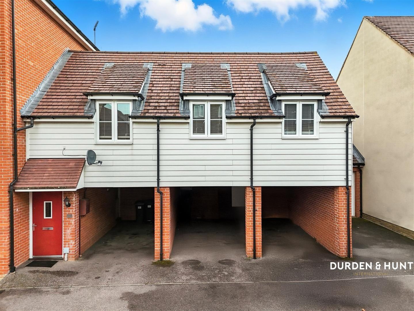 1 bedroom Apartment For Sale