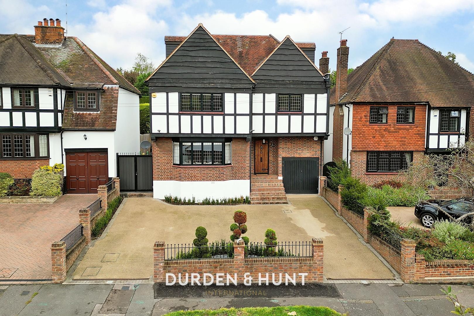5 bedroom Detached house Sold