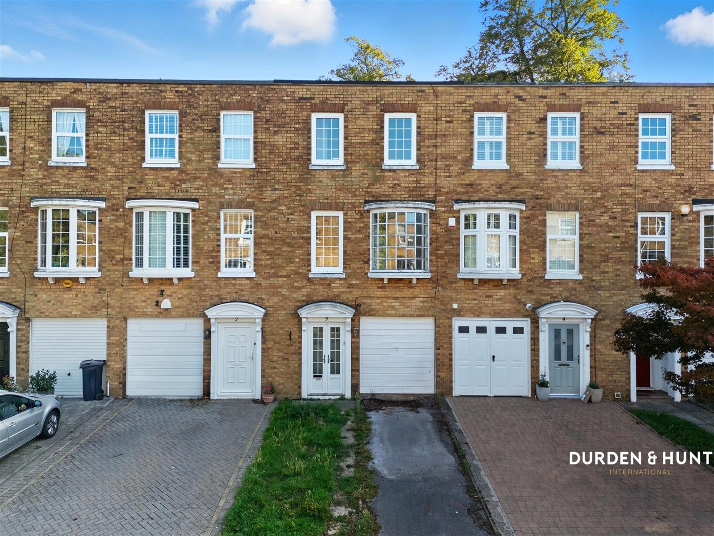 3 bedroom Town house For Sale